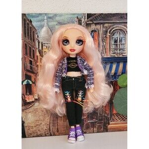 Rainbow High Bella Articulated Doll with Clothes Shoes Accessories